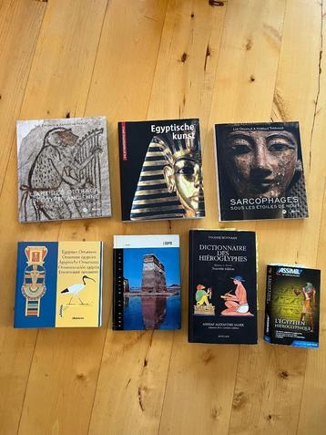 Égypte art et hiéroglyphes  beschikbaar voor biedingen