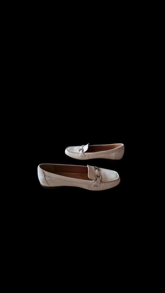 Instappers voor dames van het merk Geox maat 41 kleur wit pa, Kleding | Dames, Schoenen, Gedragen, Schoenen met lage hakken, Wit