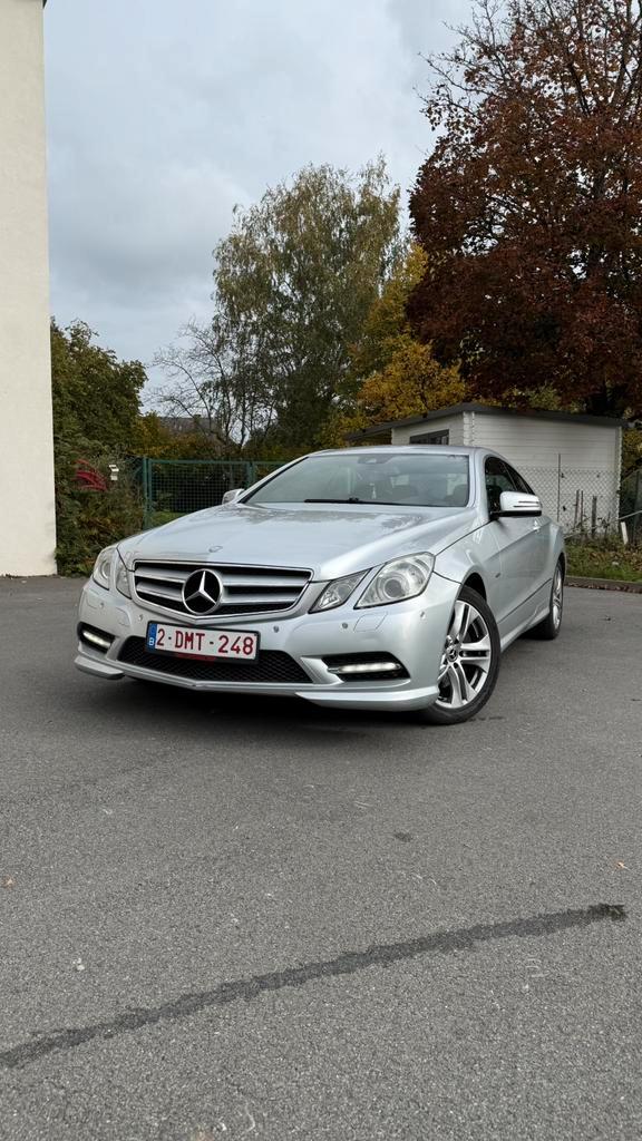 Mercedes Klasse E220 CDI Coupepakket AMG, Auto's, Mercedes-Benz, Particulier, Diesel, Euro 5, Coupé, 2 deurs, Handgeschakeld, Zilver of Grijs
