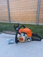 Stihl MS211C benzine kettingzaag met 2 nieuwe kettingen, Tuin en Terras, Ophalen