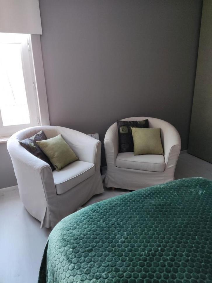 Zo goed als nieuw, 2 beige fauteuils, Huis en Inrichting, Fauteuils, Zo goed als nieuw, 75 tot 100 cm, Minder dan 75 cm, Ophalen