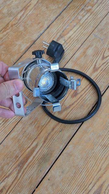 projecteur, et autres petits spotlight spot  beschikbaar voor biedingen