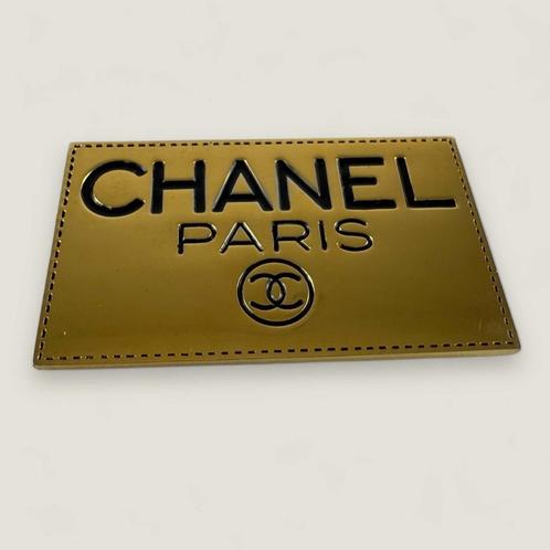 vintage Chanel broche authentiek, Handtassen en Accessoires, Broches, Gebruikt, Goud, Goud, 4 tot 7 cm, Ophalen of Verzenden