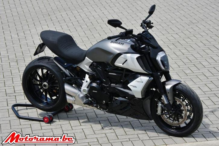Ducati Diavel 1260 - 2019 - 5000 km @Motorama, Motoren, Motoren | Ducati, Bedrijf, Naked bike, meer dan 35 kW, 2 cilinders, Ophalen