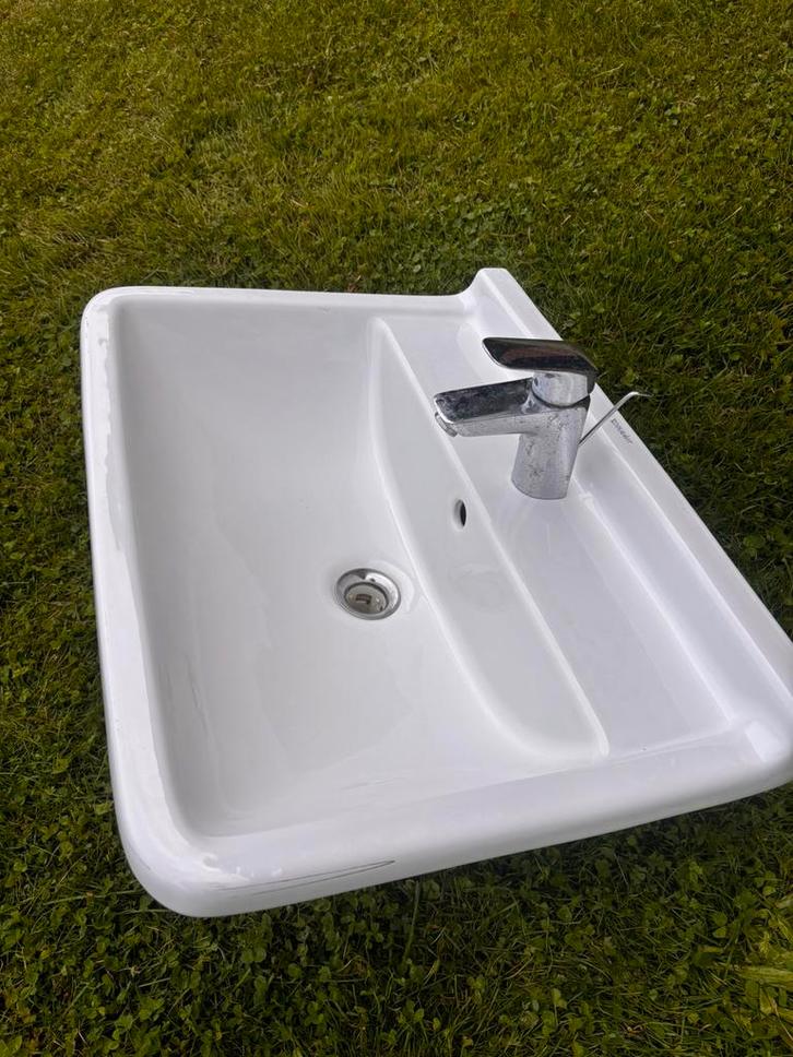 Lavabo Duravit met kraan en afvoer, Huis en Inrichting, Badkamer | Badkamermeubels, Gebruikt, Wasbak of Wastafel, Minder dan 100 cm