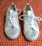 Basket pour dame, blanche avec fil d’argent, Enlèvement, Comme neuf, Chaussures