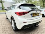 Infiniti Q30 1.6T Premium/Trekhaak/360 Camera. (bj 2016), Auto's, Infiniti, 90 kW, Stof, Gebruikt, 4 cilinders