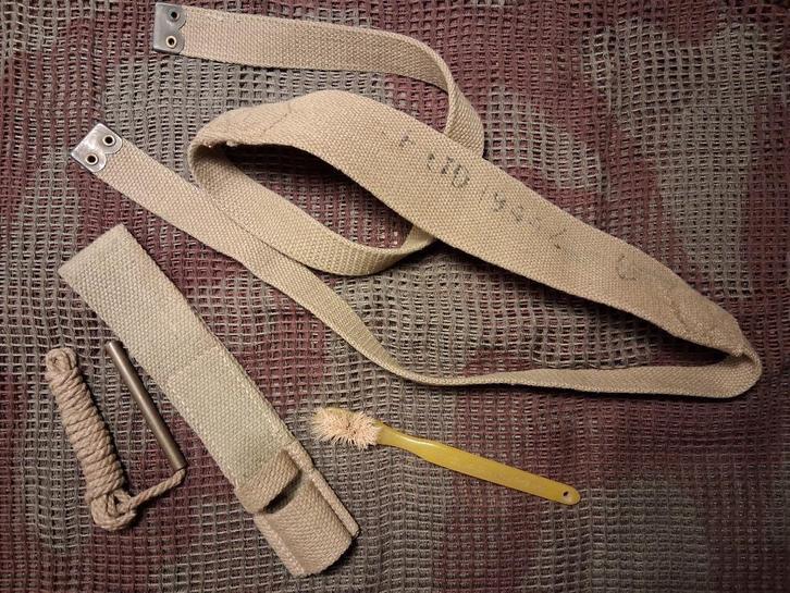 WO2 Britse kruisriem, bajonet frog/tandenborstel/pullthrough, Verzamelen, Militaria | Tweede Wereldoorlog, Landmacht, Overige typen