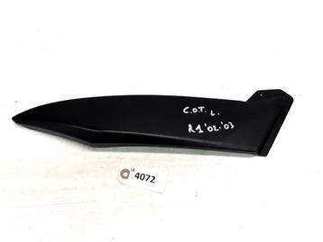 R1 2002 - 2003 Yamaha Cover Cover onder tank D1-46676 beschikbaar voor biedingen