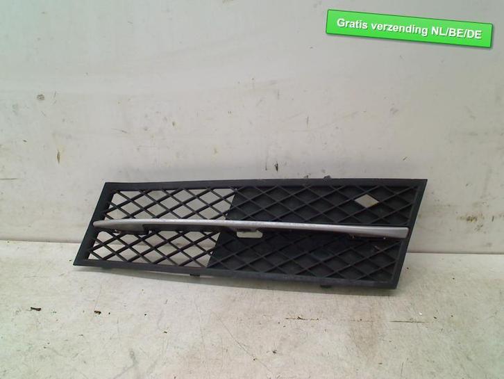 GARNITURE DE CALANDRE AVANT GAUCHE BMW 5 serie (F10), Autos : Pièces & Accessoires, Carrosserie & Tôlerie, BMW, Avant, Gauche