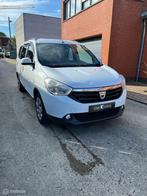 Dacia Lodgy Benzine Manuel | 7 plaatsen, Auto's, Dacia, Voorwielaandrijving, Gebruikt, Zwart, Handgeschakeld