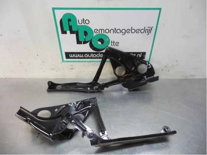 Couvercle coffre charnière d'un Honda CRX (CRX Targa 92-), Autos : Pièces & Accessoires, Autres pièces automobiles, Honda, Utilisé