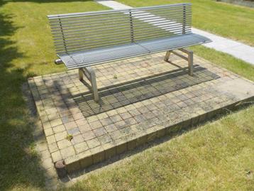 GRATIS Betonklinkers beschikbaar voor biedingen