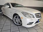 Mercedes-Benz E 250 PACK AMG//BOITE AUTO/XENON//NAVIGATION/, Auto's, Mercedes-Benz, Automaat, Euro 5, Beige, Wit