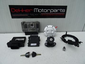 Complete Slotenset + ECU + Tankdop BMW S1000XR 2015-2016 beschikbaar voor biedingen