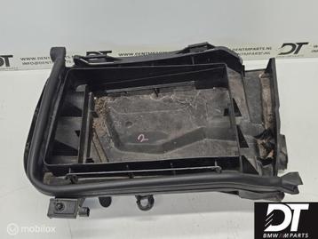 Interieurfilterhuis links BMW 5-serie E39 64318379625 beschikbaar voor biedingen