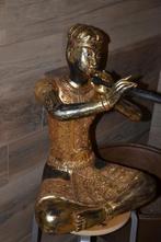 Houten boeddha beeld, Ophalen