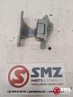 Lot van 3 deurscharnieren linksonder / rechtsb, Nieuw, DAF, Carrosserie en Plaatwerk