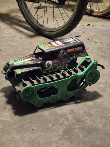Monster Jam Grave Digger Trax beschikbaar voor biedingen