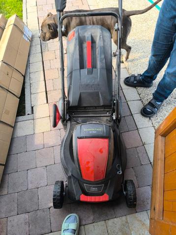 Grasmaaier simka  beschikbaar voor biedingen