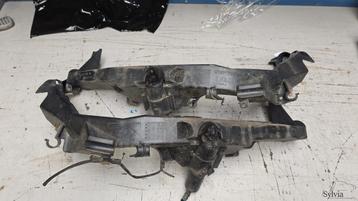 Koplamphouder set BMW 3 serie E90 E91 LCI 51647138401 713840 beschikbaar voor biedingen
