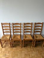 4 chaises en bois massif 20€ le lot, Ophalen
