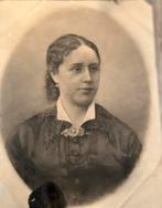 Oud portret anno 1882 in houtskool op papier., Enlèvement