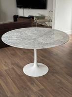 Table Tulipe style Knoll en marbre de Carrare, Comme neuf