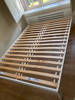 Bedframe met lattenbodems, Huis en Inrichting, Slaapkamer | Matrassen en Bedbodems, Ophalen, Zo goed als nieuw, 200 cm
