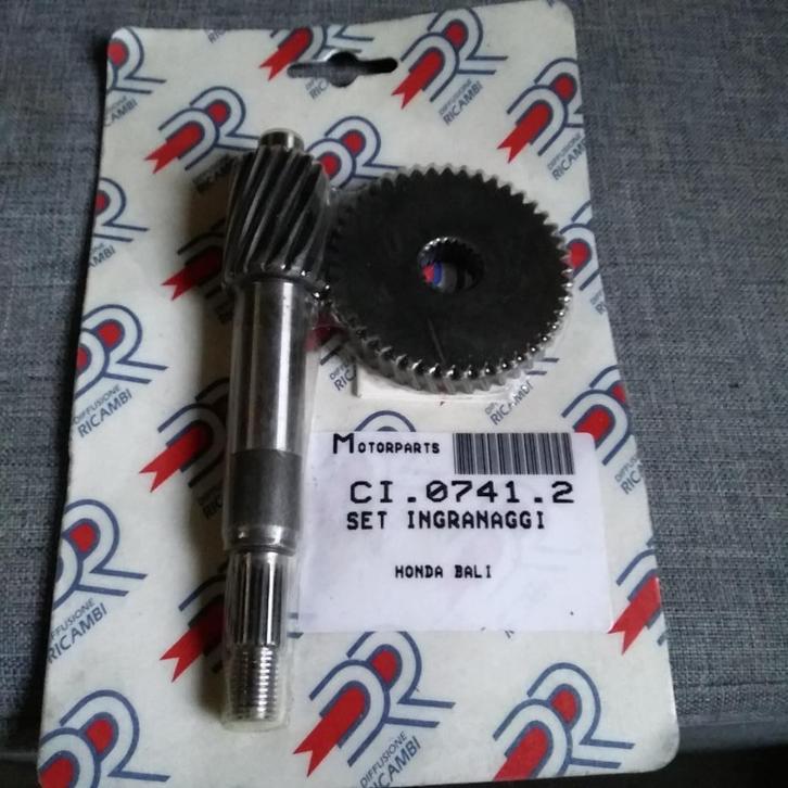 Honda Bali - DR transmissieset, Fietsen en Brommers, Brommeronderdelen | Oldtimers, Nieuw, Ophalen of Verzenden