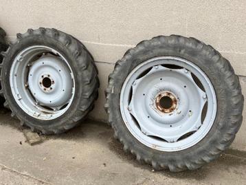 13.6 R38 - tractor banden + velg beschikbaar voor biedingen