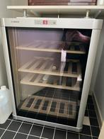 Cave a vin bosh, Electroménager, Congélateurs, Congélateur, Classe énergétique A ou plus économe, 85 à 120 cm, Comme neuf