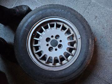 Kroonkurk band met velg E30 beschikbaar voor biedingen