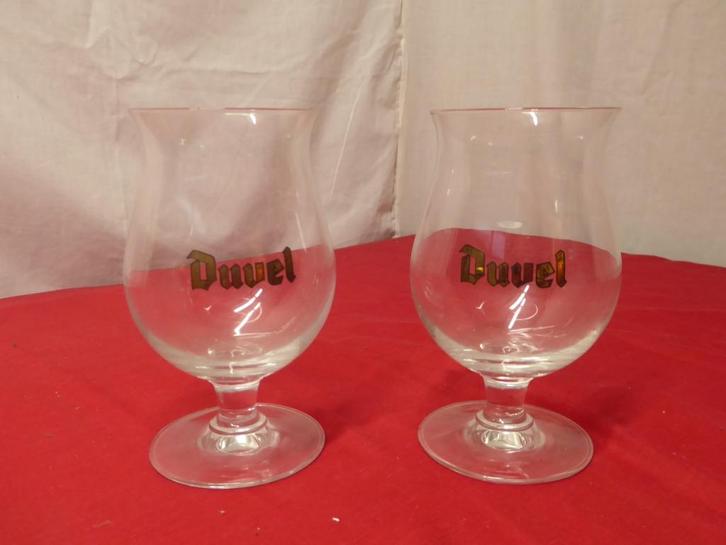 2 verres à bière spécial " DUVEL", Verzamelen, Biermerken, Zo goed als nieuw, Glas of Glazen, Duvel, Ophalen of Verzenden