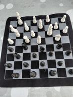 Magnetisch 3 - in - 1 spel in koker, Een of twee spelers, Ophalen of Verzenden, Gebruikt