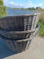 Rieten decoratie / rieten basket, Tuin en Terras, Bloembakken en Plantenbakken, Ophalen, Zo goed als nieuw