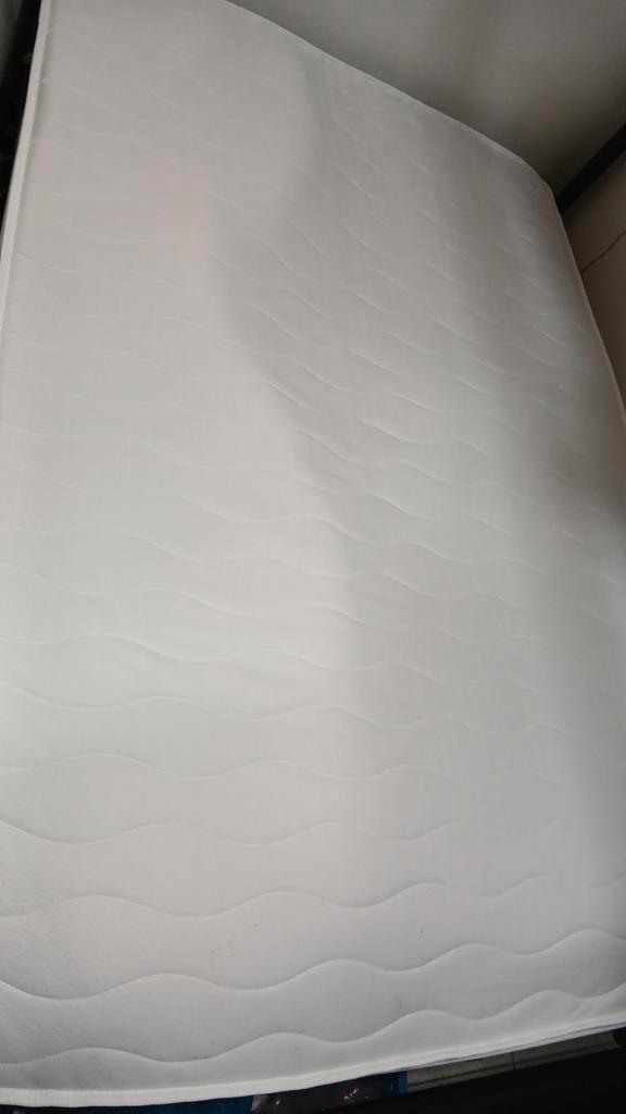 Surmatelas 140x200 cm mousse à mémoire de forme, Maison & Meubles, Chambre à coucher | Matelas & Sommiers, Enlèvement