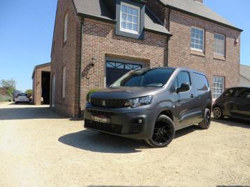 Peugeot Partner - ALS NIEUW - FULL OPTION -3  ZIT - 2j GARAN beschikbaar voor biedingen