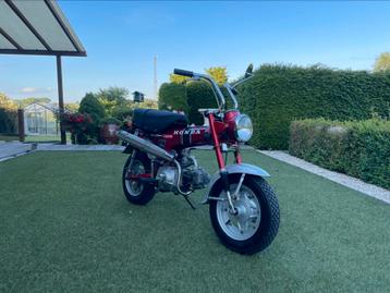 Honda dax st50 1974 originele staat beschikbaar voor biedingen