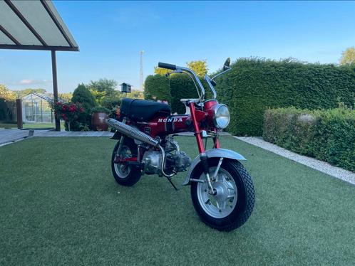 Honda dax st50 1974 originele staat, Fietsen en Brommers, Brommers | Honda, Ophalen
