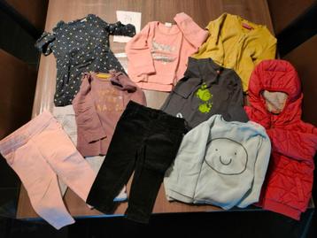 Pakket babykleding maat 74 meisje beschikbaar voor biedingen