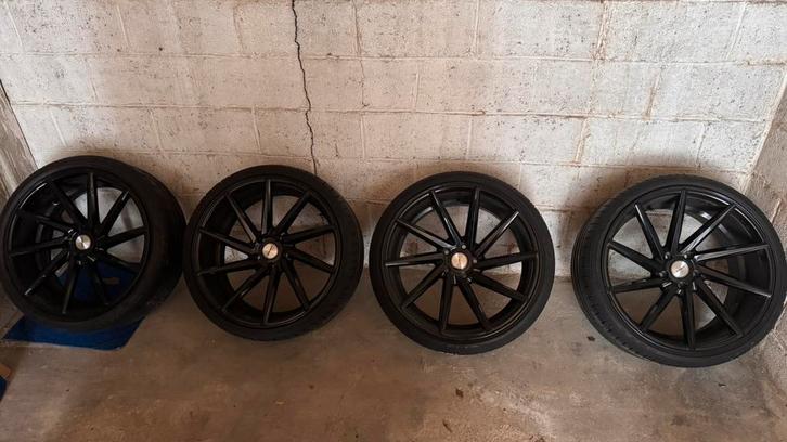 VOSSEN 20'-STIJL, Auto-onderdelen, Banden en Velgen, Band(en), 20 inch, Ophalen