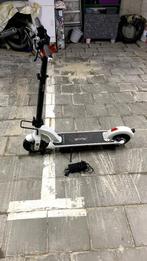 E-Scooter, Fietsen en Brommers, Steps, Ophalen, Zo goed als nieuw, Elektrische step (E-scooter), DECATHLON