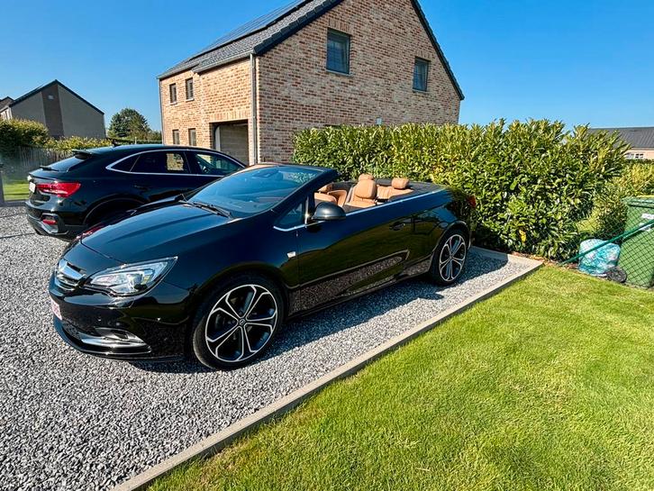 Opel Cascada 1.4 Turbo 140pk VOLLEDIGE OPTIES, Auto's, Opel, Particulier, Cascada, ABS, Achteruitrijcamera, Adaptieve lichten