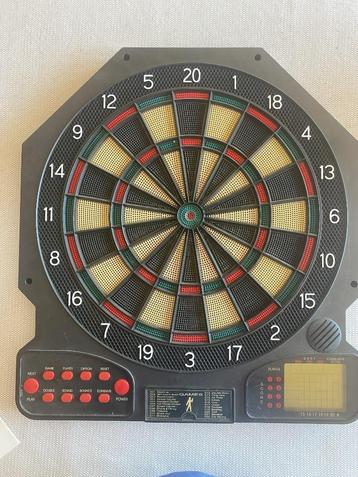 Electronische darts beschikbaar voor biedingen