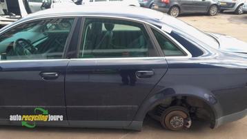 Portier 4Deurs links-achter van een Audi A4 (LZ5L) beschikbaar voor biedingen