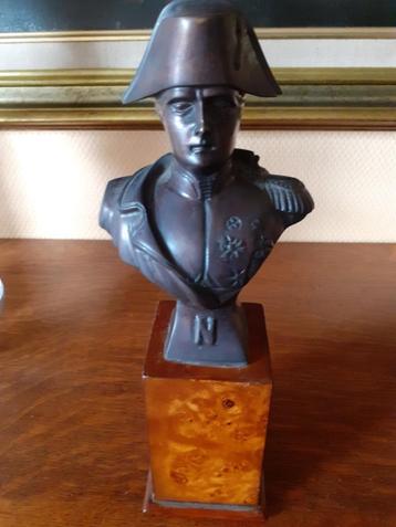 Buste Napoléon en bronze sur socle en bois 