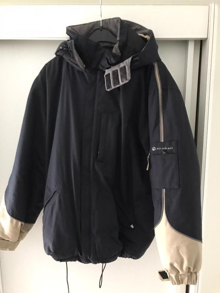 SKI jas Heren als nieuw - mt Small, Kleding | Heren, Wintersportkleding, Zo goed als nieuw, Jack, Maat 46 (S) of kleiner, Ophalen of Verzenden