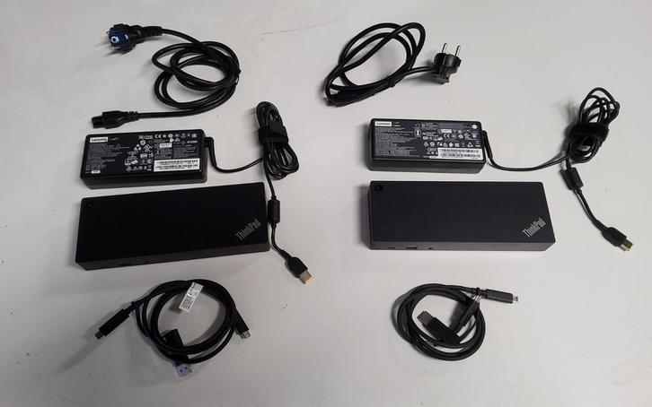 lot van 2 lenovo thinkpad hybrid usb- c docking 
 DUD9011D1, Computers en Software, Dockingstations, Ophalen