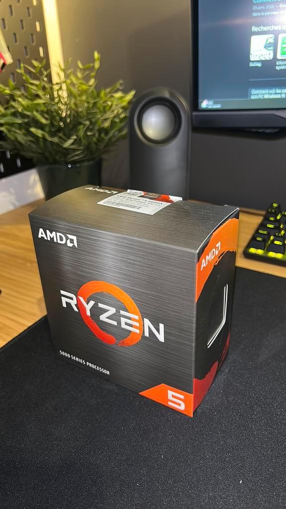 AMD Ryzen 5 5600x sous emballage / jamais ouvert !, Computers en Software, Processors, Ophalen
